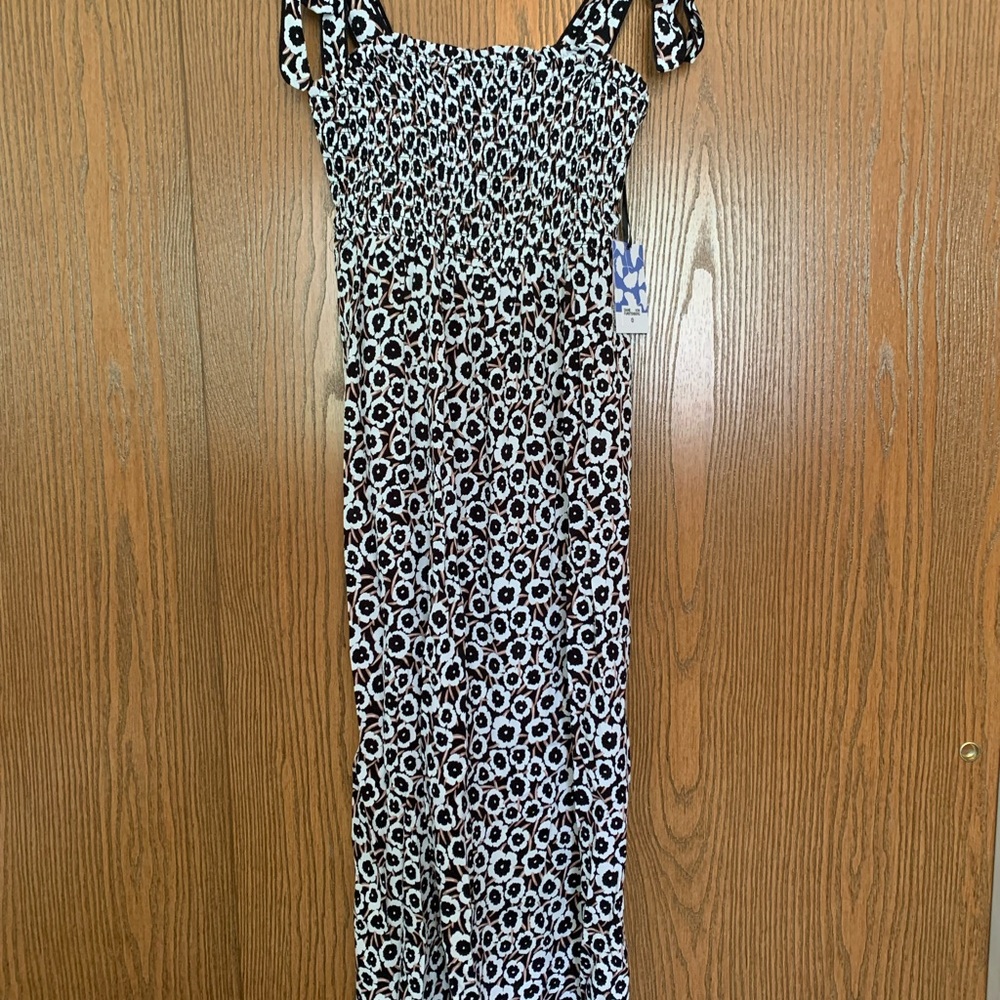 Women's Smocked Tie Strap Neutral Poppy
Midi Dress - DVF for Target Size M